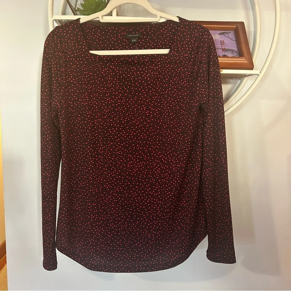 Ann Taylor Women’s Small S Square Red Black Polka Dot Long Sleeve Blouse NWT - Picture 4 of 7